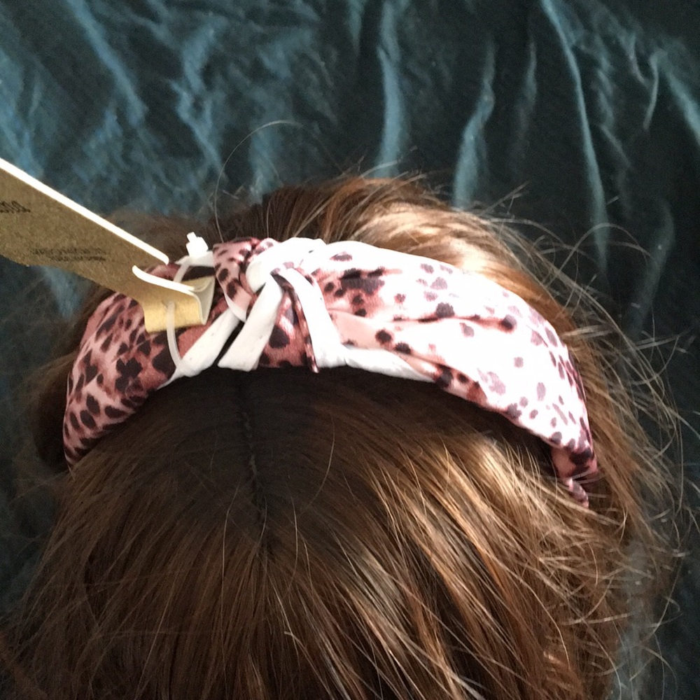 New Natasha Pink Animal Print Twist Headband